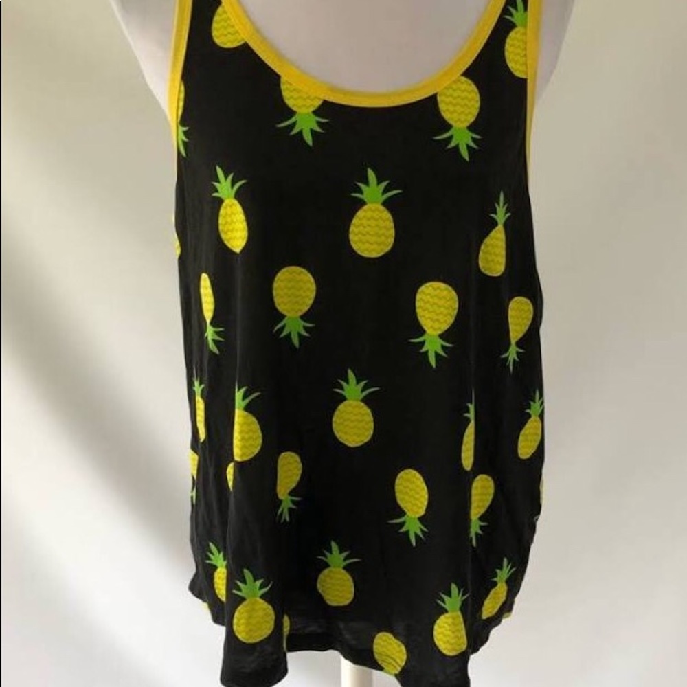 Hi-Lo Pineapple shirt